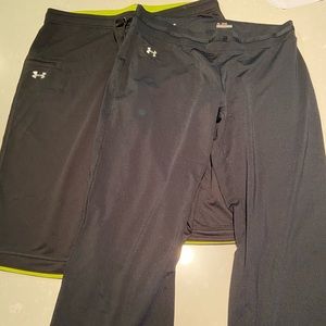 Women’s under Armour cropped work out pants large